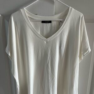 New with Tags Tahari Woman summer Shirt